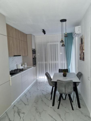 Roxana Residence